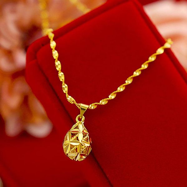 chains water drop pendant gold-plated women's necklace hollow flower hydrangea, Silver
chains water drop pendant gold-plated women's necklace hollow flower hydrangea, Silver