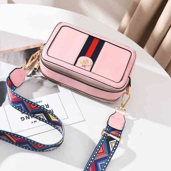 2022 latest luggage factory wholesale small bag female color matching single shoulder bag mini messenger camera bags, Black;red
2022 latest luggage factory wholesale small bag female color matching single shoulder bag mini messenger camera bags, Black;red