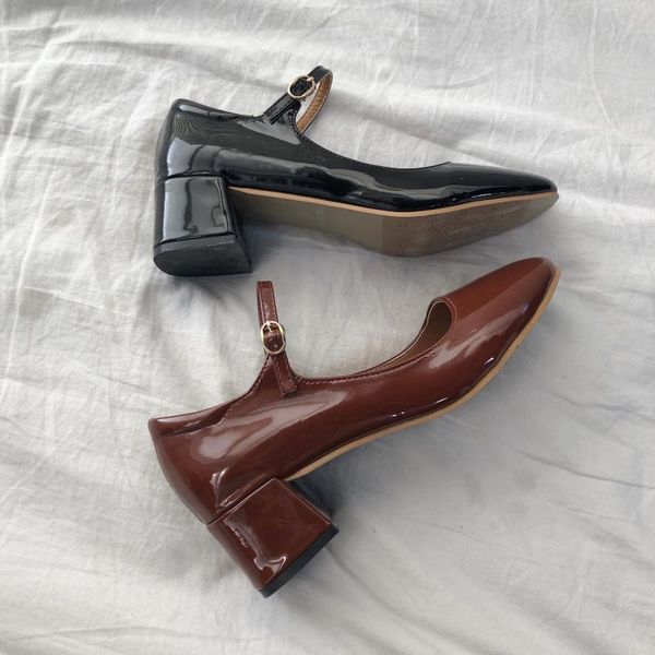 dress shoes patent leather mary jane female 2022 korean version of the word buckle retro thick heel square toe elegant high heels, Black
dress shoes patent leather mary jane female 2022 korean version of the word buckle retro thick heel square toe elegant high heels, Black