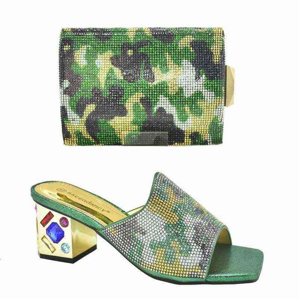 summer versatile wear slippers, thick heel sandals with handbag, dinner fashion rhinestone bag, Black
summer versatile wear slippers, thick heel sandals with handbag, dinner fashion rhinestone bag, Black