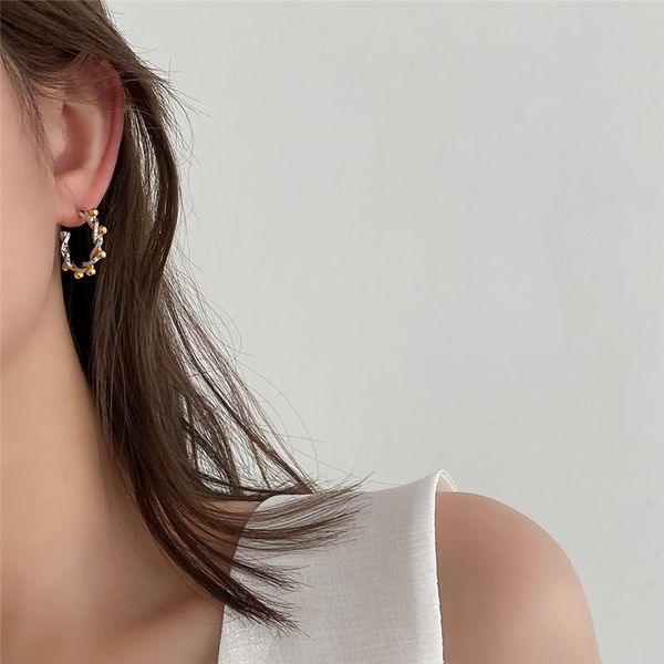 hoop & huggie aomu 2021 fashion retro metal gold silver color contrast c shape ear buckle earring for female simple jewelry gift, Golden;silver
hoop & huggie aomu 2021 fashion retro metal gold silver color contrast c shape ear buckle earring for female simple jewelry gift, Golden;silver