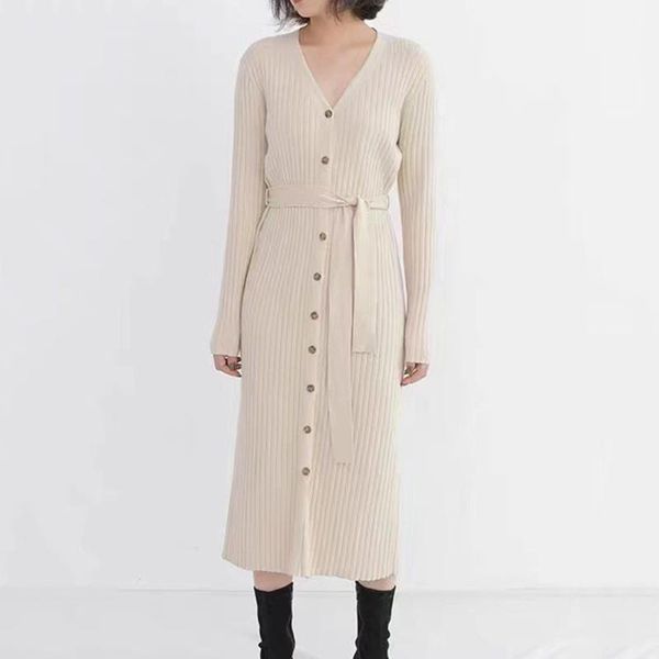 autumn winter knitted dress women's bottoming fashion v-neck button retro vintage female solid color sweater dresses casual, Black;gray
autumn winter knitted dress women's bottoming fashion v-neck button retro vintage female solid color sweater dresses casual, Black;gray