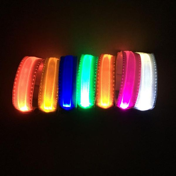 elbow & knee pads led belt selling arm safety sports reflective strap snap wrap band night running light high quality, Black;gray
elbow & knee pads led belt selling arm safety sports reflective strap snap wrap band night running light high quality, Black;gray