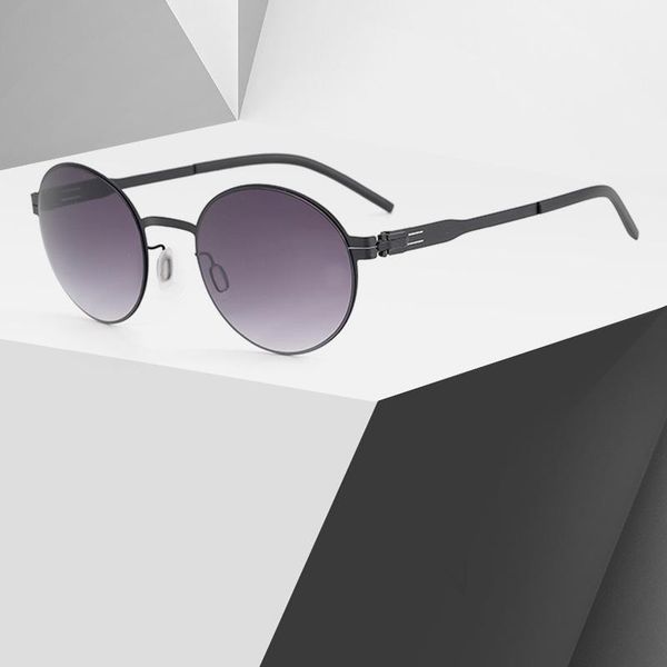 sunglasses berlin retro round brand designer no screw for men women fashional uv protection sun glasses with original case, White;black
sunglasses berlin retro round brand designer no screw for men women fashional uv protection sun glasses with original case, White;black
