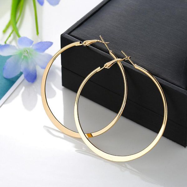 Hoop & Huggie 2021 Gold Big Circle Earrings Loop Geometric Hollow Round For Women Gifts Statement Jewelry Brincos, Golden;silver
Hoop & Huggie 2021 Gold Big Circle Earrings Loop Geometric Hollow Round For Women Gifts Statement Jewelry Brincos, Golden;silver