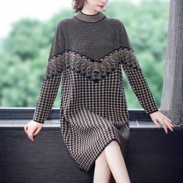women's sweaters mother dress plus fat size autumn and winter knitted fashion was thinner in the long section sweater women 805, White;black
women's sweaters mother dress plus fat size autumn and winter knitted fashion was thinner in the long section sweater women 805, White;black