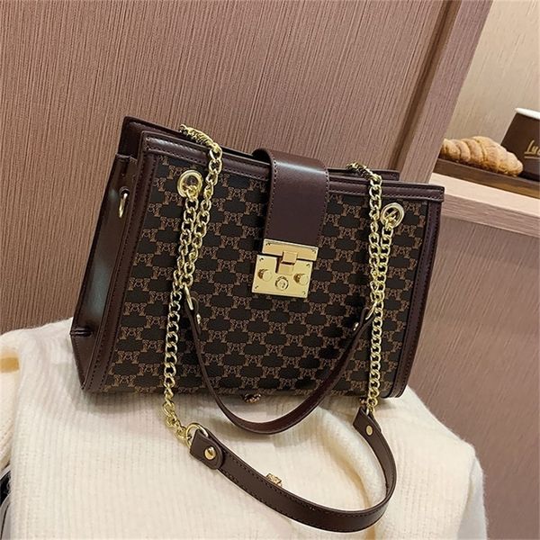 factory store shop tot women's 2022 new high-capacity commuter bag single shoulder bag wholesale store 12
factory store shop tot women's 2022 new high-capacity commuter bag single shoulder bag wholesale store 12