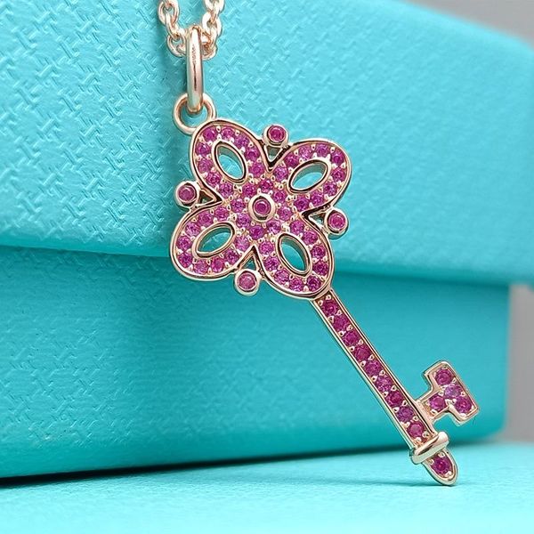 chains 2021 high-quality tif 1:1 shiny with stone pink clover necklace luxury jewelry fashion brand couple ladies, Silver
chains 2021 high-quality tif 1:1 shiny with stone pink clover necklace luxury jewelry fashion brand couple ladies, Silver
