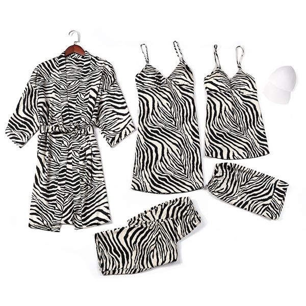winter autumn women printed satin pyjama set silk pajamas sleepwear night suits soft nightwear home clothes with chest pads, Black;red
winter autumn women printed satin pyjama set silk pajamas sleepwear night suits soft nightwear home clothes with chest pads, Black;red