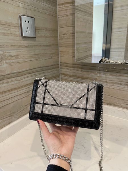 cross body bags luxurys designers fashion womens crossbody shoulder bag letter handbag ladies purse 2021 chains camera handbags cross-body w
cross body bags luxurys designers fashion womens crossbody shoulder bag letter handbag ladies purse 2021 chains camera handbags cross-body w