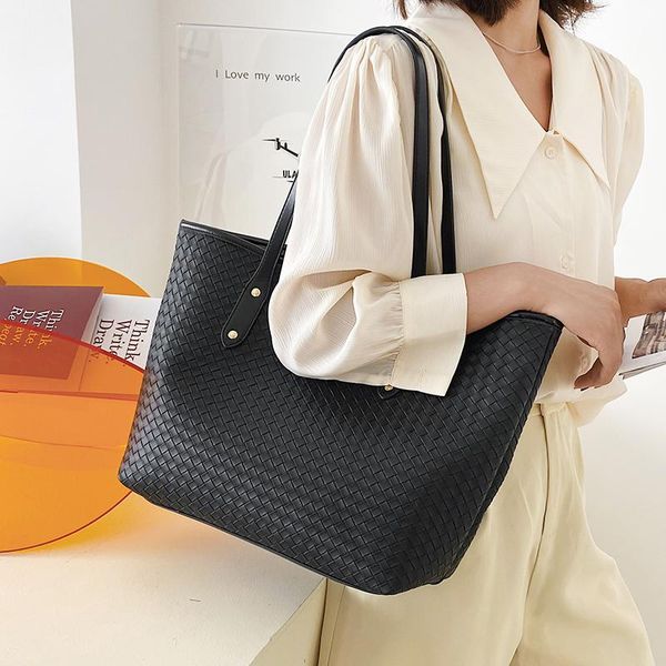 evening bags designer big woven handbags purse women shoulder 2021 large capacity ladies causual tote high quality
evening bags designer big woven handbags purse women shoulder 2021 large capacity ladies causual tote high quality