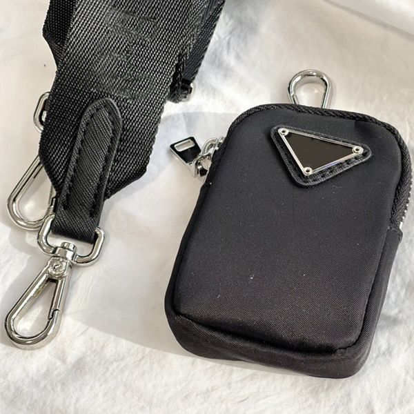 hree in one women's bag fashion triangle underarm large capacity oxford single shoulder messenger bag batch luxuryss designerss yw
hree in one women's bag fashion triangle underarm large capacity oxford single shoulder messenger bag batch luxuryss designerss yw