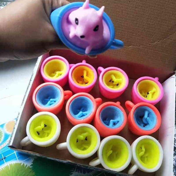 net red new vent evil cup office squirrel stump decompression cute pet pinch music toy
net red new vent evil cup office squirrel stump decompression cute pet pinch music toy