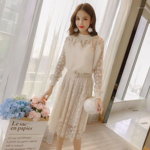 casual dresses 2021 brand women fashion dress knitted collar furry lace midi long sleeve autumn winter vestidos de fiesta, Black;gray
casual dresses 2021 brand women fashion dress knitted collar furry lace midi long sleeve autumn winter vestidos de fiesta, Black;gray