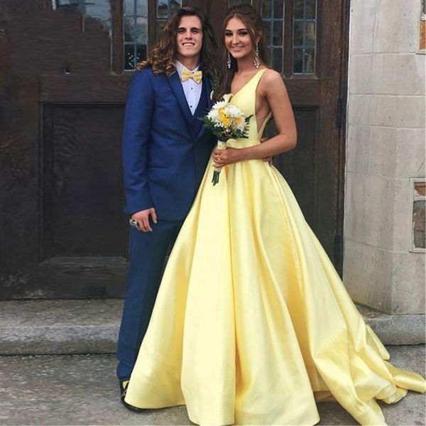 party dresses v-neck evening dress with backless satin yellow spaghetti straps custom made women formal prom, White;black
party dresses v-neck evening dress with backless satin yellow spaghetti straps custom made women formal prom, White;black