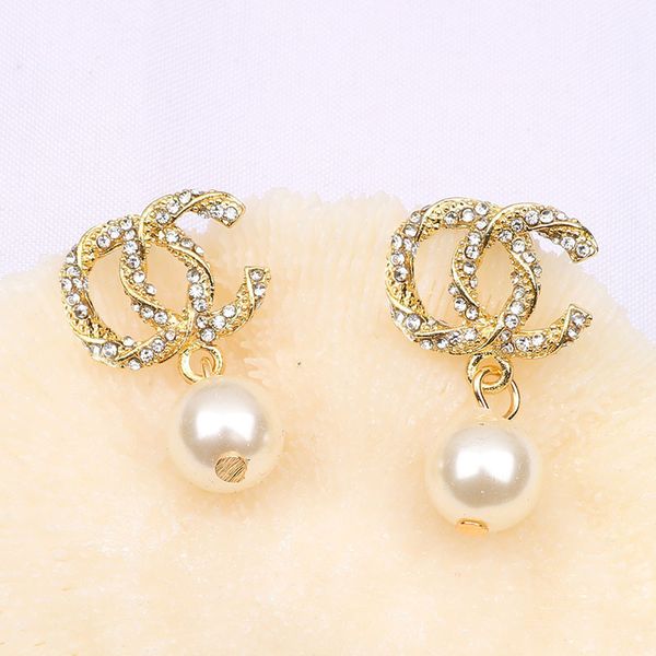 exquisite small fragrance earrings women's diamond with round pearl gold earrings accessories black friday, Golden
exquisite small fragrance earrings women's diamond with round pearl gold earrings accessories black friday, Golden