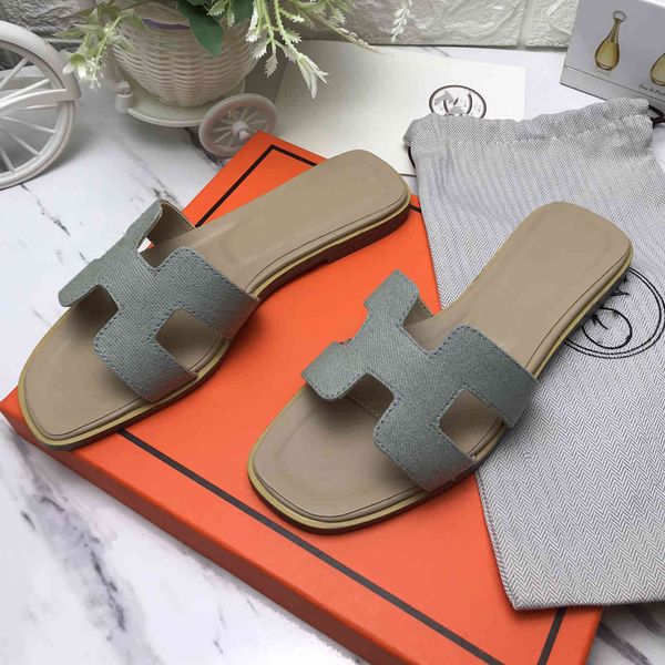2021 spring and summer new h slippers denim blue girl net red fairy versatile flat bottomed beach one word cool slippers ysj, Black
2021 spring and summer new h slippers denim blue girl net red fairy versatile flat bottomed beach one word cool slippers ysj, Black