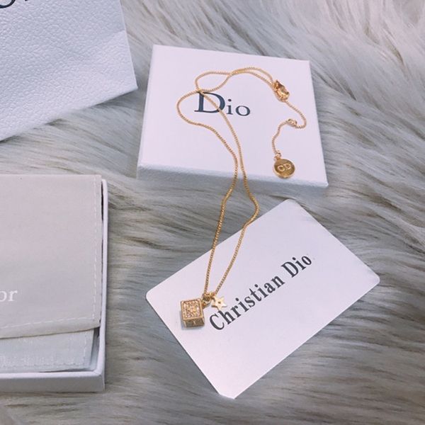 2021 new dice with diamond five pointed star necklace high version net red temperament clavicle necklace, Silver
2021 new dice with diamond five pointed star necklace high version net red temperament clavicle necklace, Silver