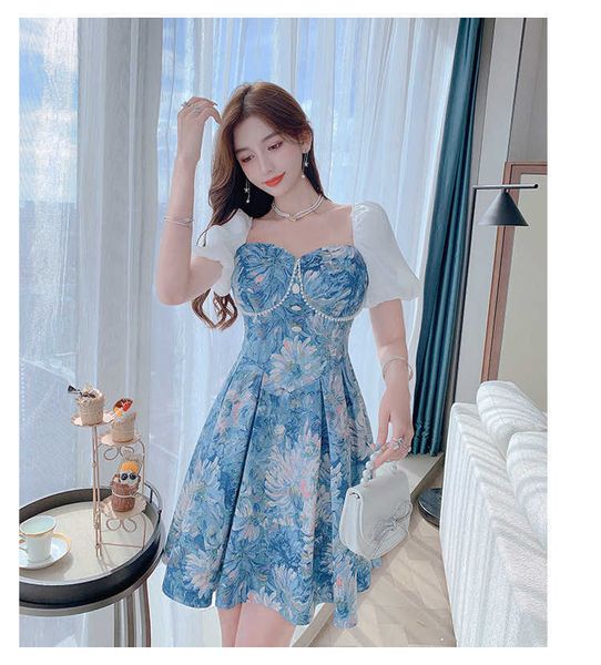 "white zhang xinzi peach aosen" french minority princess dress 2021 summer high end floral, Black;gray
"white zhang xinzi peach aosen" french minority princess dress 2021 summer high end floral, Black;gray