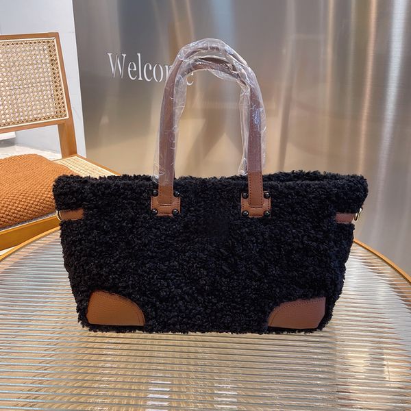 designer luxury shoulder bags handbags totes handbag tote bag plain high-quality fashion brand 3 colors with exquisite packaging and origina
designer luxury shoulder bags handbags totes handbag tote bag plain high-quality fashion brand 3 colors with exquisite packaging and origina