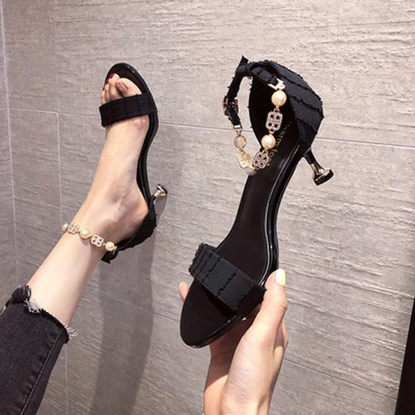 dress shoes 2021 women sandals flock sequined cloth buckle strap thin heels square heel round toe bling shallow sandal, Black
dress shoes 2021 women sandals flock sequined cloth buckle strap thin heels square heel round toe bling shallow sandal, Black