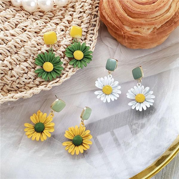 dangle & chandelier the earrings are designed with sun wreath korean fashion for women 2021 trend jewelry luxury wholesale, Silver
dangle & chandelier the earrings are designed with sun wreath korean fashion for women 2021 trend jewelry luxury wholesale, Silver
