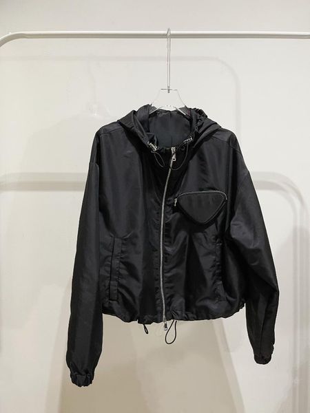 women's trench coats 2022 autumn runway casual gothic street style hooded pouch bomber rain coat windbreaker, Tan;black
women's trench coats 2022 autumn runway casual gothic street style hooded pouch bomber rain coat windbreaker, Tan;black