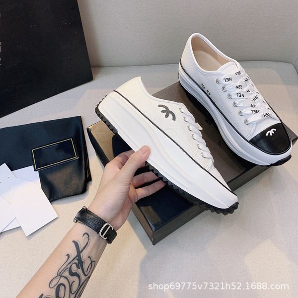 21 style small fragrance mandarin duck graffiti half trailer casual muffin thick bottom embroidery bandage canvas single sho low top, Black;white
21 style small fragrance mandarin duck graffiti half trailer casual muffin thick bottom embroidery bandage canvas single sho low top, Black;white