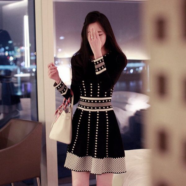20212021 spring autumn womens knitting dress high waist new elegant fashion sweater dress long sleeve pleate black mini dresses, Black;gray
20212021 spring autumn womens knitting dress high waist new elegant fashion sweater dress long sleeve pleate black mini dresses, Black;gray