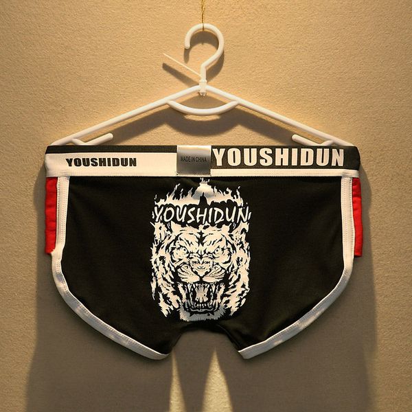 2021 new purified cotton underwear men's boxers youth personality lion's head trendy u-type convex design comfortable shorts, Black;white
2021 new purified cotton underwear men's boxers youth personality lion's head trendy u-type convex design comfortable shorts, Black;white