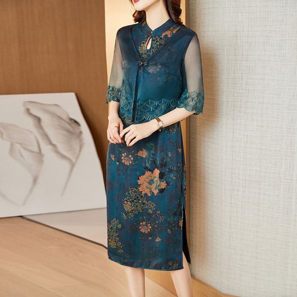 luxury cheongsam 8510# cloud gauze drs femininity aging simulation silk two-piece cheongsam skirt in summer, Blue;red
luxury cheongsam 8510# cloud gauze drs femininity aging simulation silk two-piece cheongsam skirt in summer, Blue;red