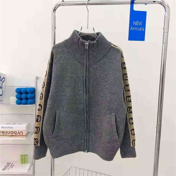 autumn and winter tide br new ribbon couple knitted cardigan casual men's women's same comfortable, Black
autumn and winter tide br new ribbon couple knitted cardigan casual men's women's same comfortable, Black
