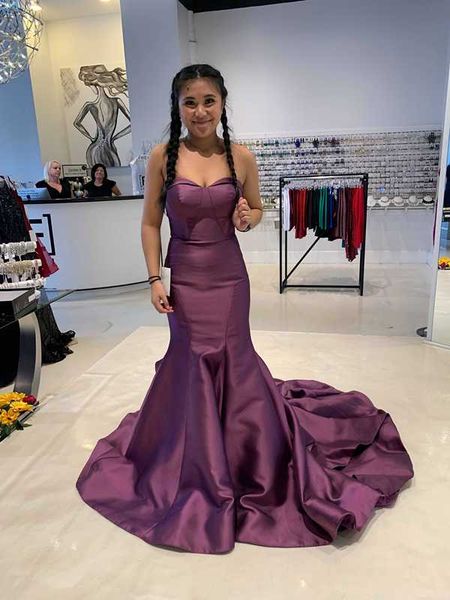 party dresses 2021 off shoulder mermaid long bridesmaid grape backless maid of honor wedding guest gowns plus size, White;black
party dresses 2021 off shoulder mermaid long bridesmaid grape backless maid of honor wedding guest gowns plus size, White;black