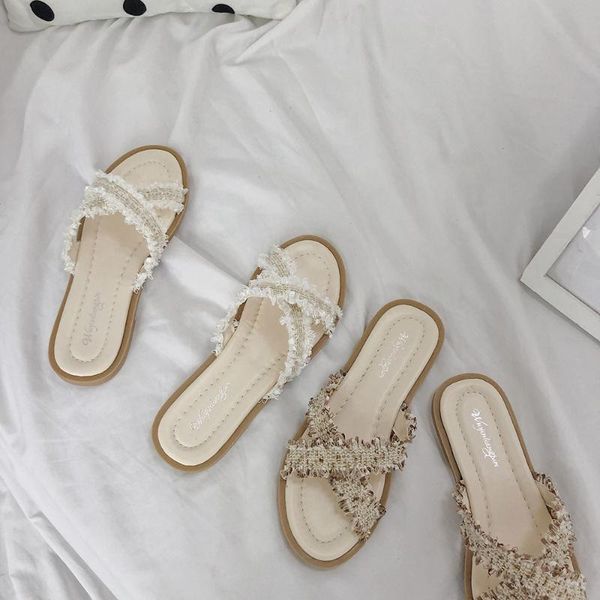 slippers 2021 spring simple and fashionable slippers, outer wear female temperament fashion holiday beach sandals, Black
slippers 2021 spring simple and fashionable slippers, outer wear female temperament fashion holiday beach sandals, Black