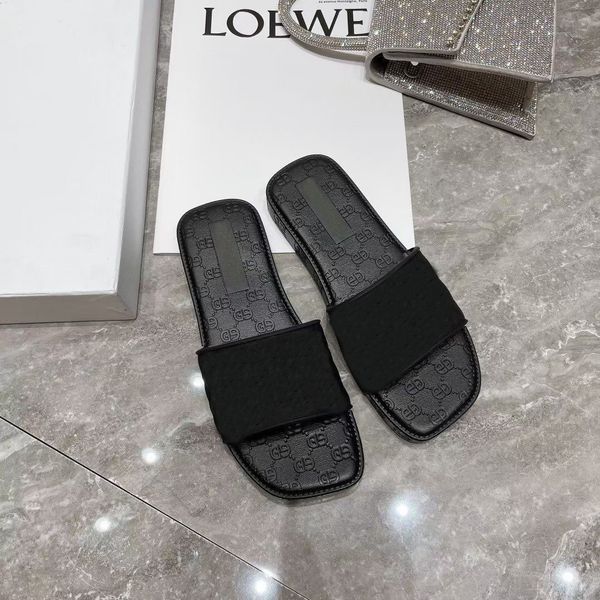 2021classic women girl slippers sandals flat shoes beach casual fashion solid leather, Black
2021classic women girl slippers sandals flat shoes beach casual fashion solid leather, Black