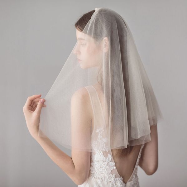 v620 classical shoulder marriage bridal veil plain soft tulle cut edge lawn garden wedding white ivory blusher short bride headdress, Black
v620 classical shoulder marriage bridal veil plain soft tulle cut edge lawn garden wedding white ivory blusher short bride headdress, Black