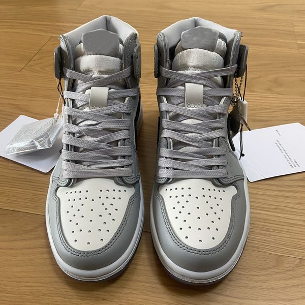 genuine designer basketball shoes fashion for men and women higt cut outdoor sports training running sneakers cn8607-002 with not original b
genuine designer basketball shoes fashion for men and women higt cut outdoor sports training running sneakers cn8607-002 with not original b