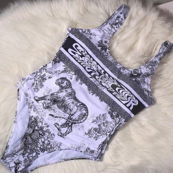 2021 fashion womens designers swimsuits brands bikinis suits summer bandage bikini sets two-pieces swimwears one-pieces, White;black
2021 fashion womens designers swimsuits brands bikinis suits summer bandage bikini sets two-pieces swimwears one-pieces, White;black