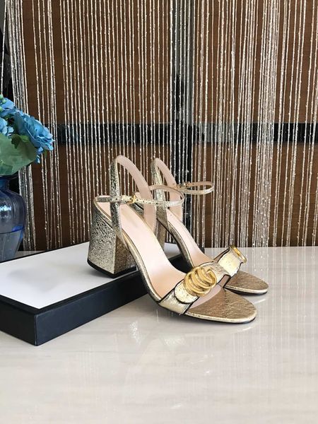 2021 good quality fashion women luxurys designers shoes designer sandals womens luxury high heels sandal dress shoess with box size 35-40 -g, Black
2021 good quality fashion women luxurys designers shoes designer sandals womens luxury high heels sandal dress shoess with box size 35-40 -g, Black