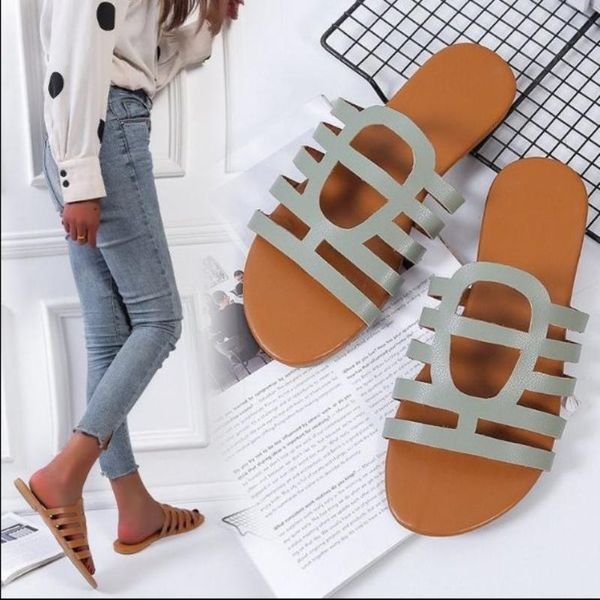 slippers rivet in summer 2021 women's flat bottomed open toe fashion wear one-piece slipper pu leather beach sandal 7kg230, Black
slippers rivet in summer 2021 women's flat bottomed open toe fashion wear one-piece slipper pu leather beach sandal 7kg230, Black