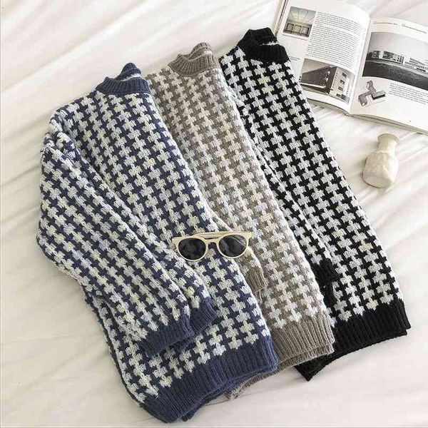 women's plaid sweater auutmn winter long sleeved loose korean oversized pullover woman vintage knitted sweaters 210602, White;black
women's plaid sweater auutmn winter long sleeved loose korean oversized pullover woman vintage knitted sweaters 210602, White;black