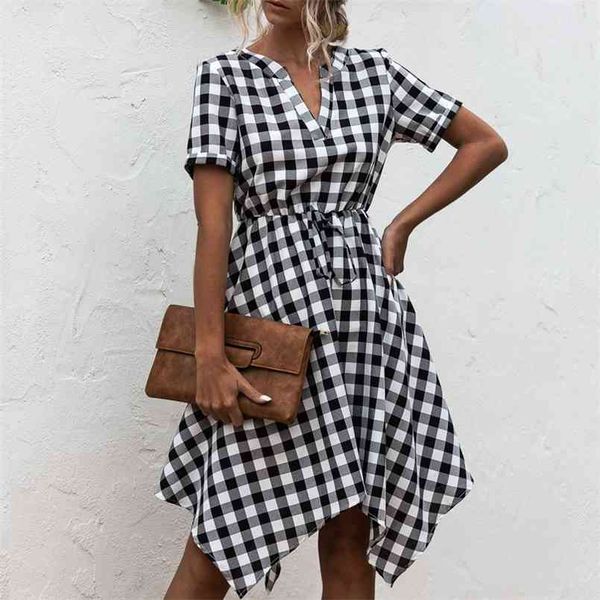summer elegant casual midi retro dress women short sleeve plaid dress women irregular v-neck vestidos 210508, Black;gray
summer elegant casual midi retro dress women short sleeve plaid dress women irregular v-neck vestidos 210508, Black;gray