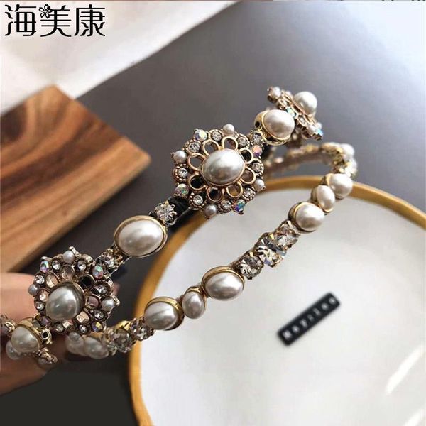 haimeikang vintage style baroque headband shaped pearl rhinestone golden hairband hollow pattern chic headbands1
haimeikang vintage style baroque headband shaped pearl rhinestone golden hairband hollow pattern chic headbands1