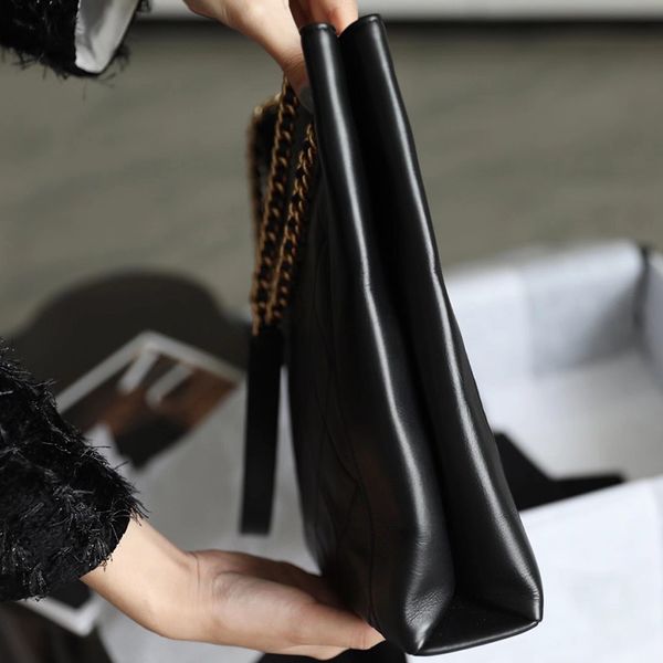 calf leather with all-copper vintage gold accessories wear resistant and practical internal zipper bag large capacity and space 25515 gracef
calf leather with all-copper vintage gold accessories wear resistant and practical internal zipper bag large capacity and space 25515 gracef