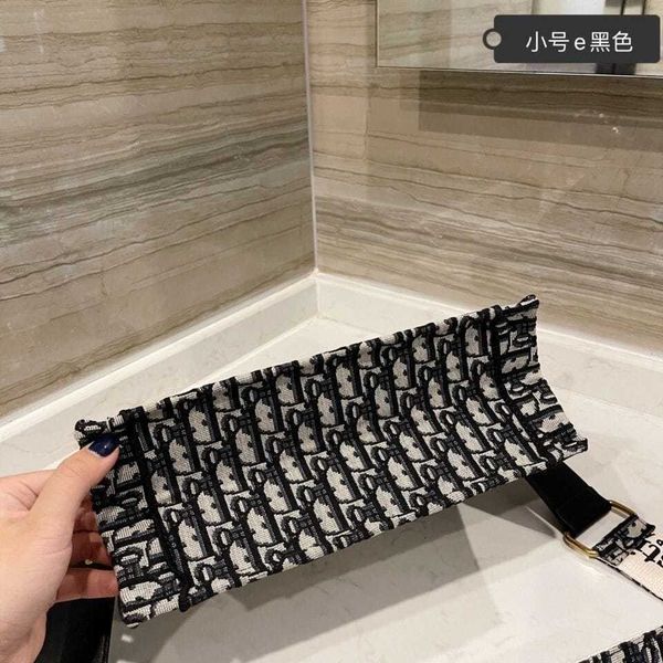 storage bags d di ce 2021 casual and fashionable portable cross carry little fragrance queen shopping bag {category}{category}zly zlyluxur
storage bags d di ce 2021 casual and fashionable portable cross carry little fragrance queen shopping bag {category}{category}zly zlyluxur