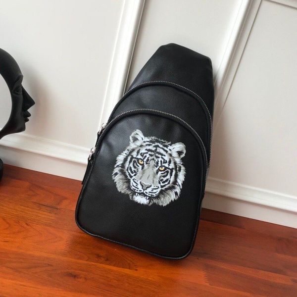 fashion designer chest bags 2021 animal printed waist bag for men shoulder handbag fashionable versatile crossbody lcm
fashion designer chest bags 2021 animal printed waist bag for men shoulder handbag fashionable versatile crossbody lcm