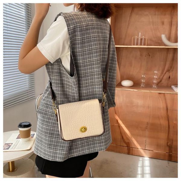 cross body female bag 2021 european and american fashion one-shoulder messenger crocodile pattern chain small square
cross body female bag 2021 european and american fashion one-shoulder messenger crocodile pattern chain small square