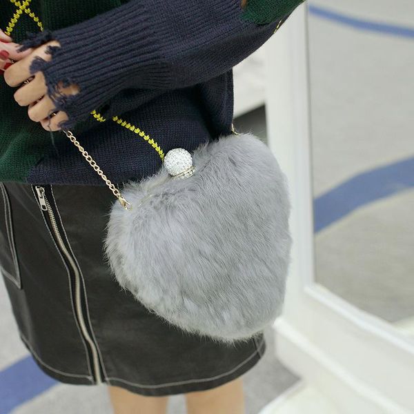 winter heart women evening bags faux fur small day clutches chain shoulder wedding party purse bolsa feminina
winter heart women evening bags faux fur small day clutches chain shoulder wedding party purse bolsa feminina