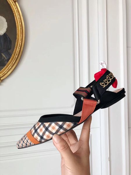 2021 good quality fashion women luxurys designers shoes designer sandals womens luxury high heels sandal dress shoess with box size 35-41 -g, Black
2021 good quality fashion women luxurys designers shoes designer sandals womens luxury high heels sandal dress shoess with box size 35-41 -g, Black