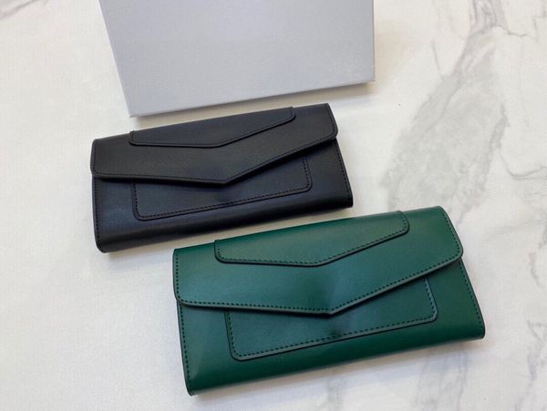 famous 22 luxury lady designers wallets snake genuine leather plain handbags cover interior zipper pocket saddle bag clutch bags letter coin, Red;black
famous 22 luxury lady designers wallets snake genuine leather plain handbags cover interior zipper pocket saddle bag clutch bags letter coin, Red;black